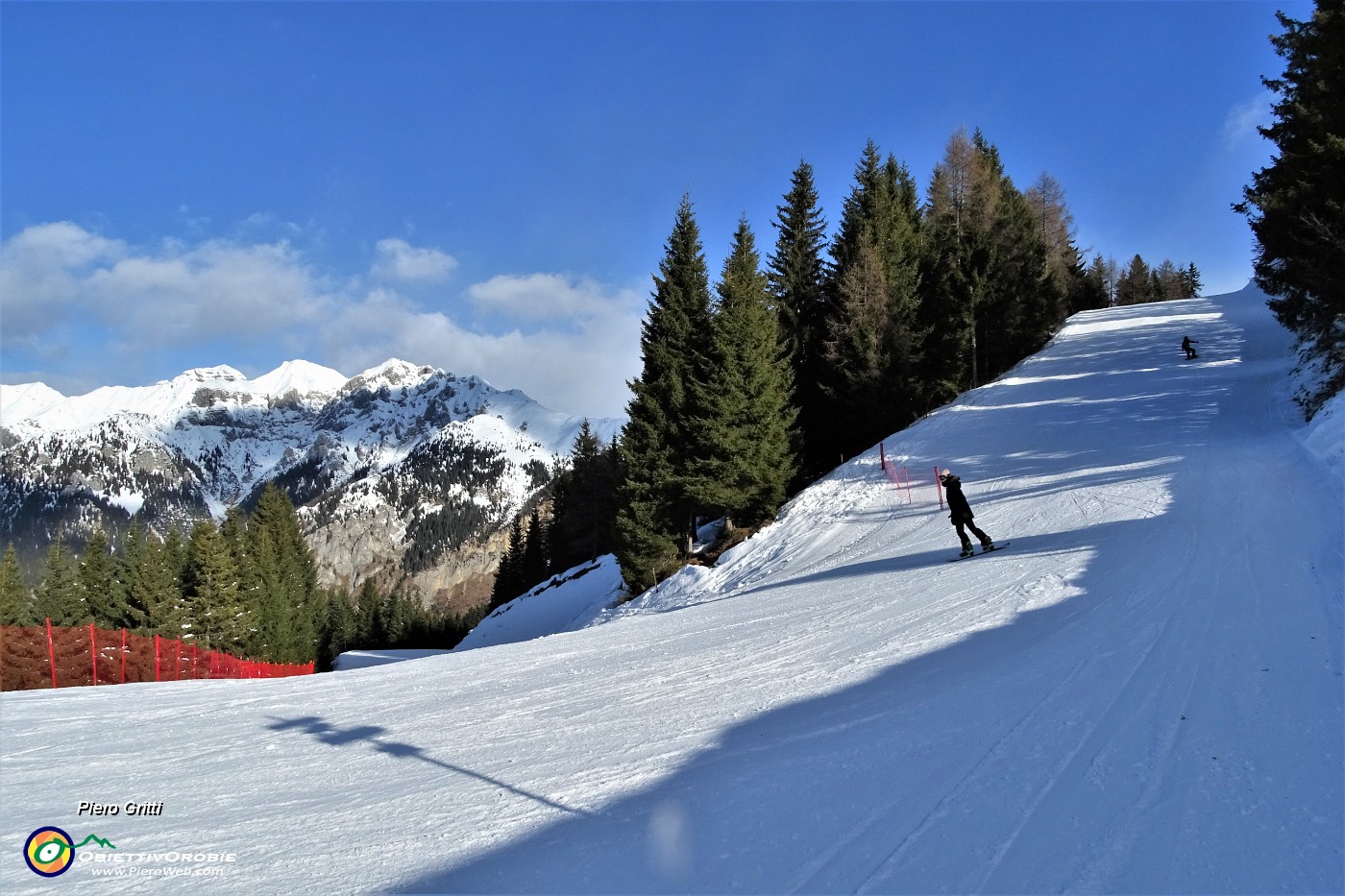 26 Al curvone della pista panoramica...al sole.JPG